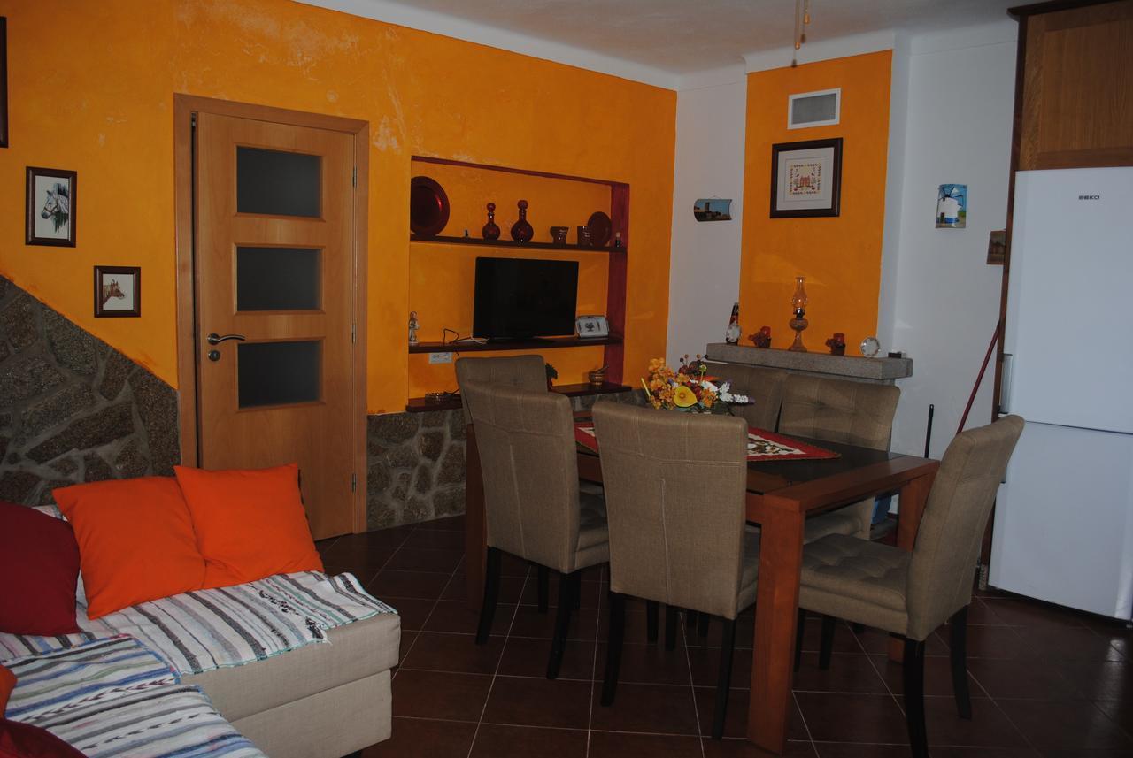 Villa Moradia Familia Escoto Monsanto Esterno foto